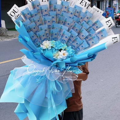 Hoa tiền tặng người thân 