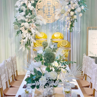 Trang trí gia tiên 