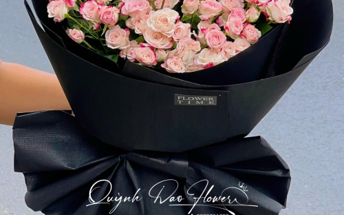 Bó Hoa Hồng Chùm Sophia – Vẻ Đẹp Của Nàng Thơ Yêu Kiều