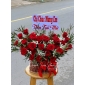 Giỏ hoa đỏ chúc mừng 
