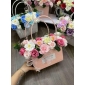 Giỏ hoa sáp mix màu hồng 
