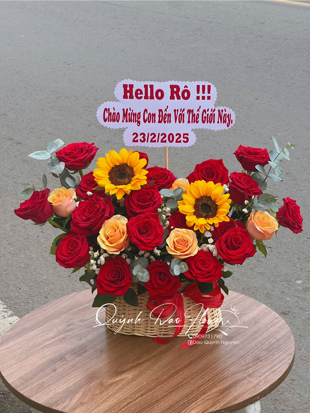 Bó hoa tặng chào mừng 