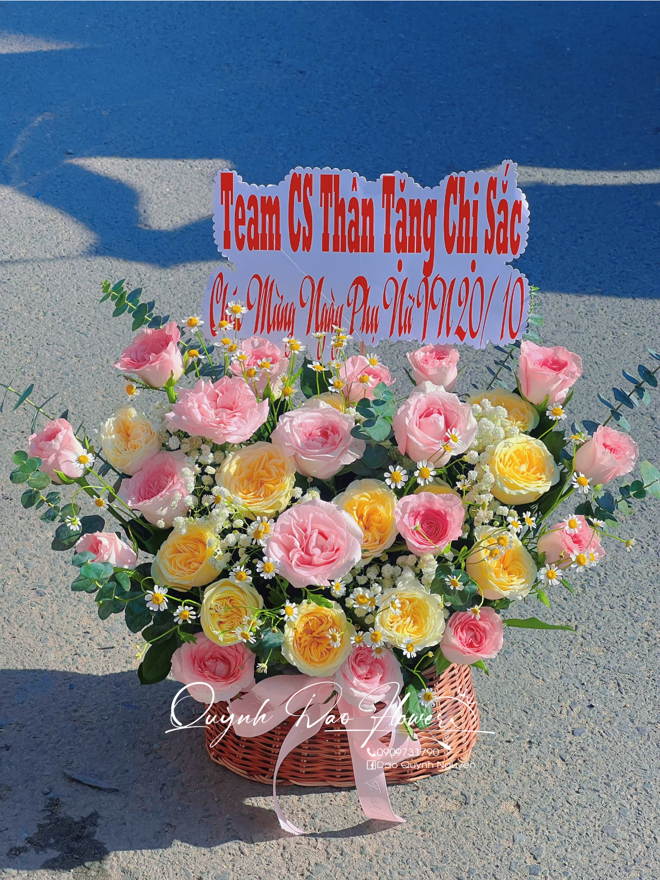 Giỏ hoa xinh thủ Đức 