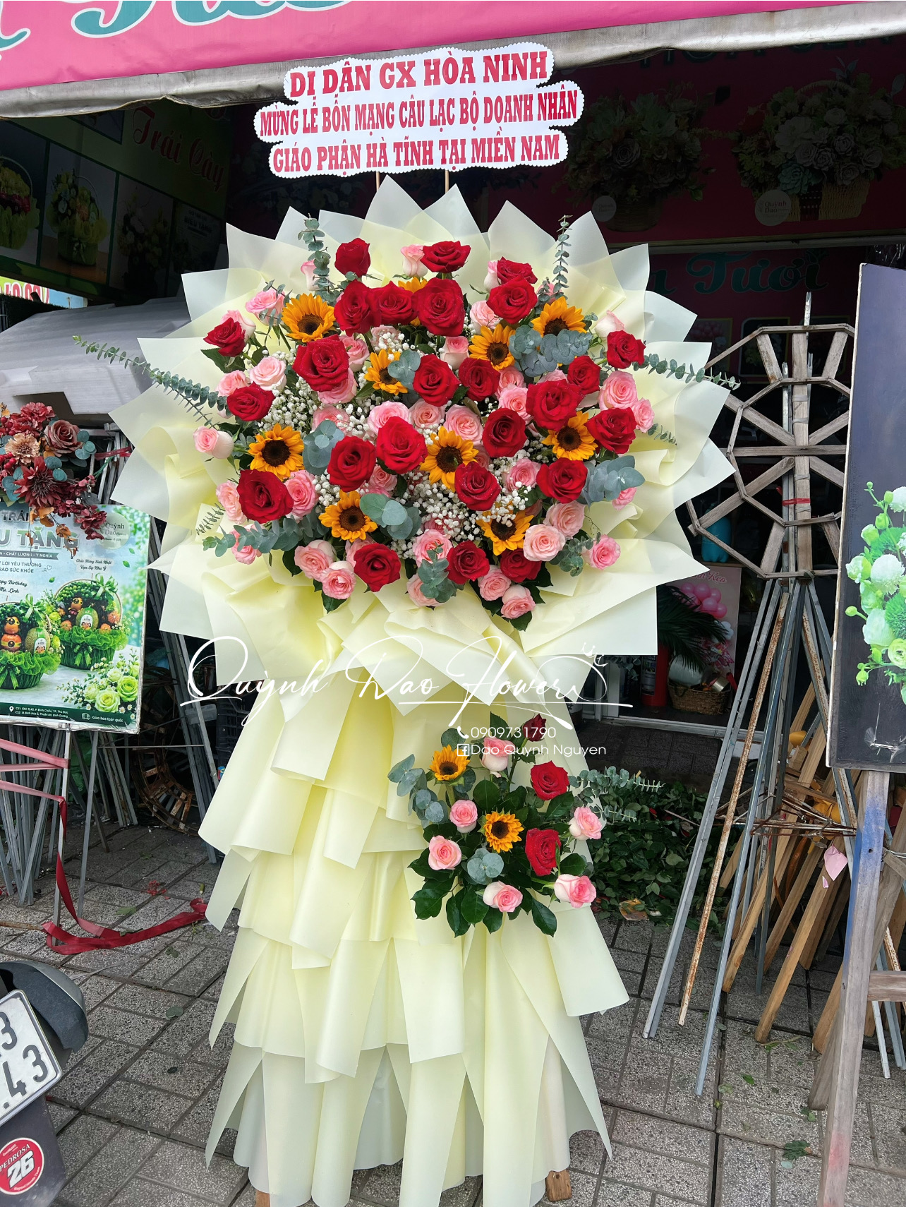 Kệ hoa 20/10