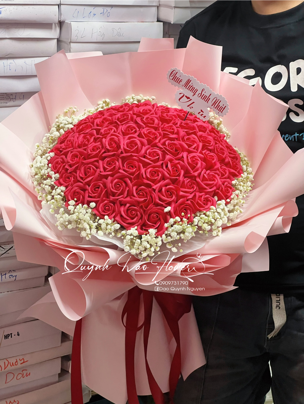 Bó hoa sáp viền bi 20/10