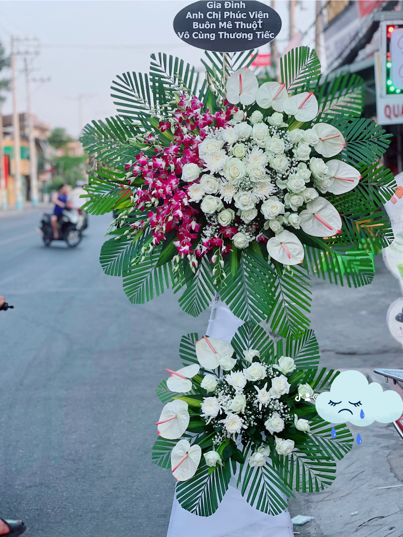 Kệ viếng 2 tầng Hồng môn rẻ đẹp gần dĩ an