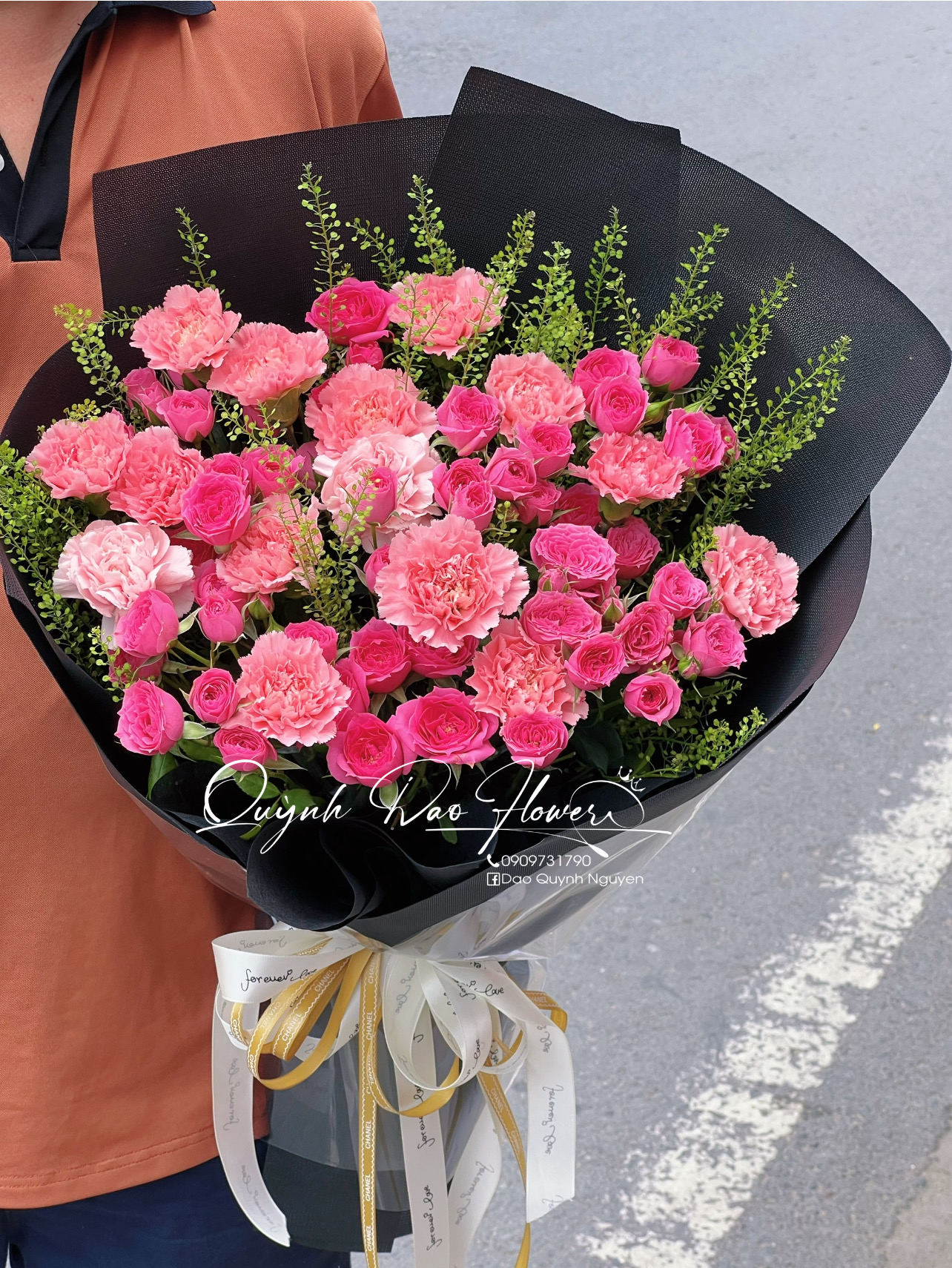Bó hoa cẩm chướng gò vấp 