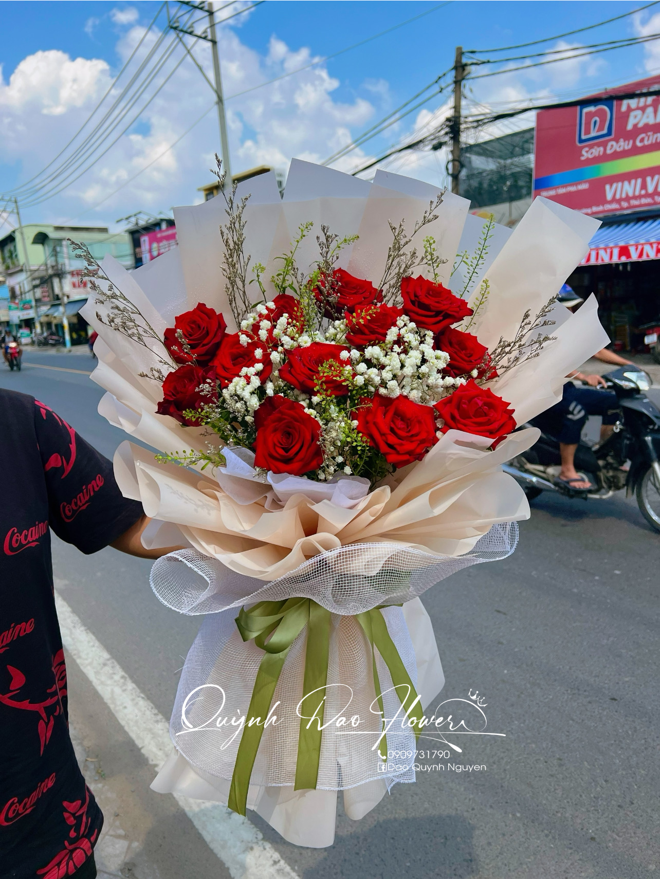 Bó hoa tươi tặng đồng nghiệp 