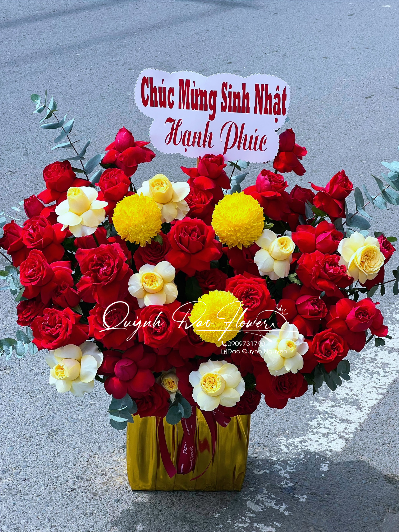 Giỏ hoa làng Đại học 