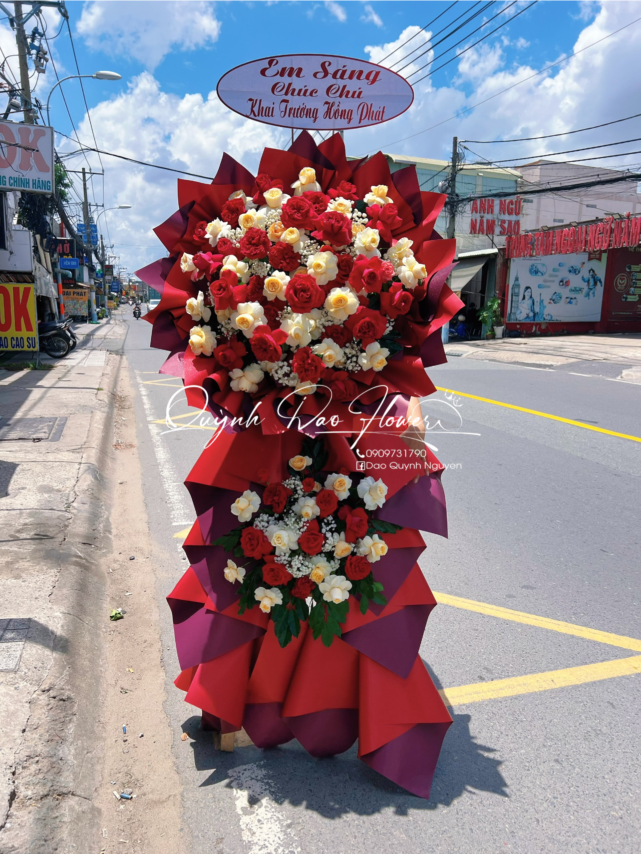 Kệ hoa tổng kết năm học 