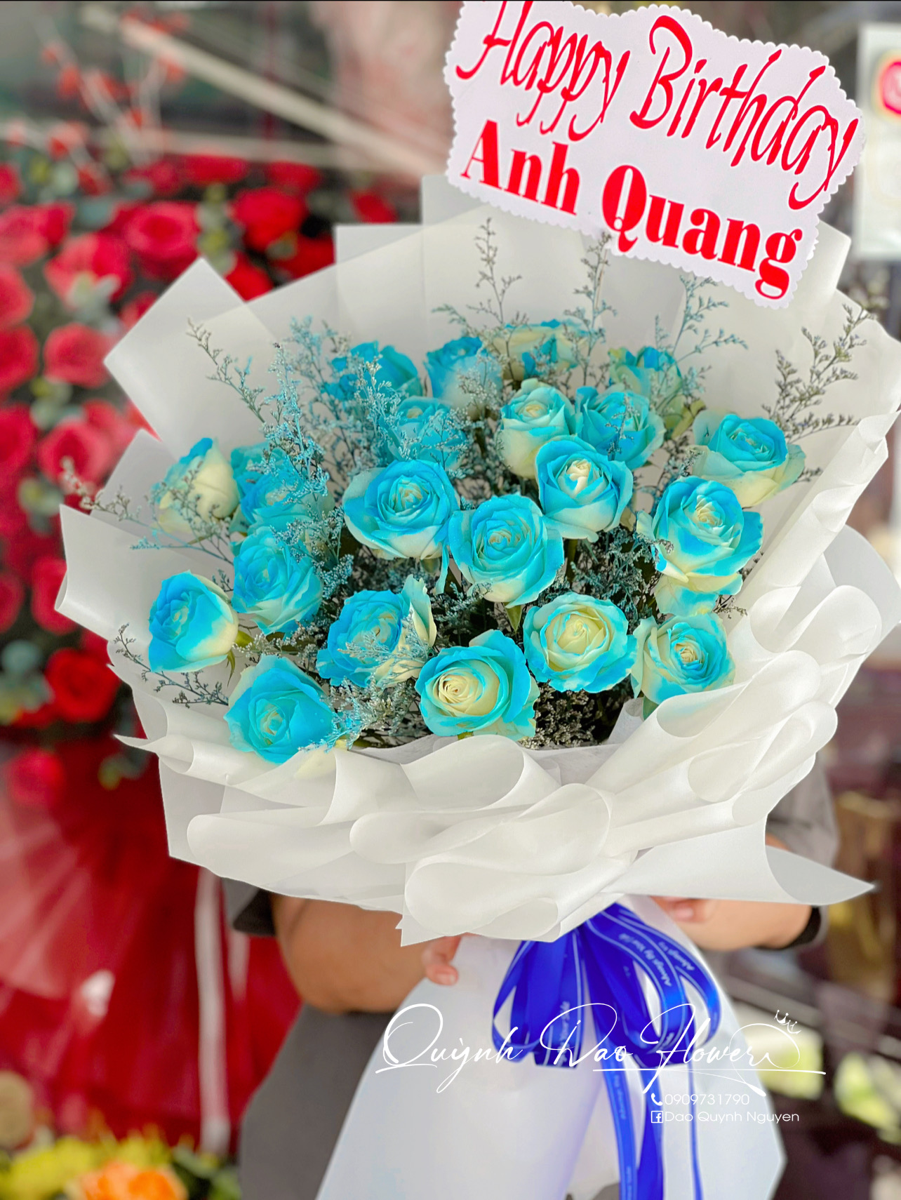Bó hoa Hồng xanh dương tặng sếp nam