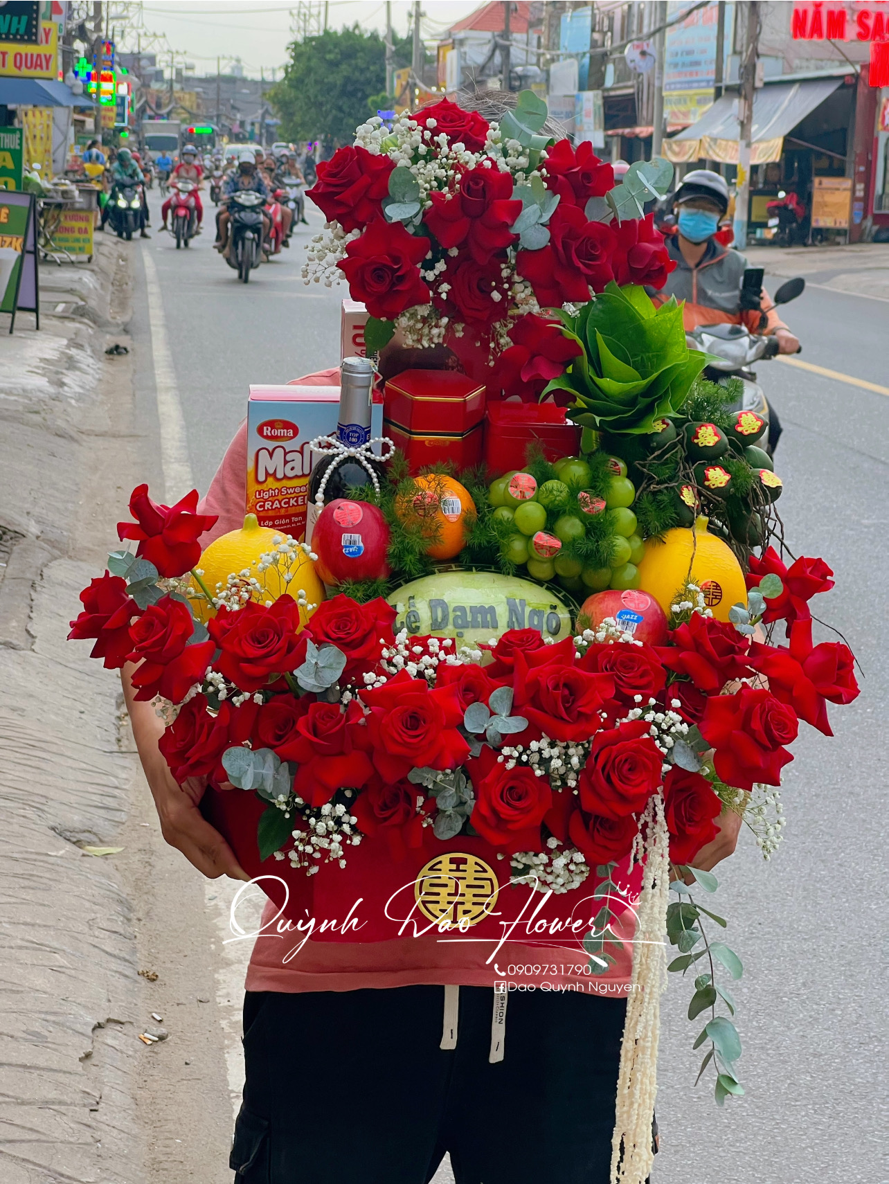 Lễ dạm ngõ màu đỏ 