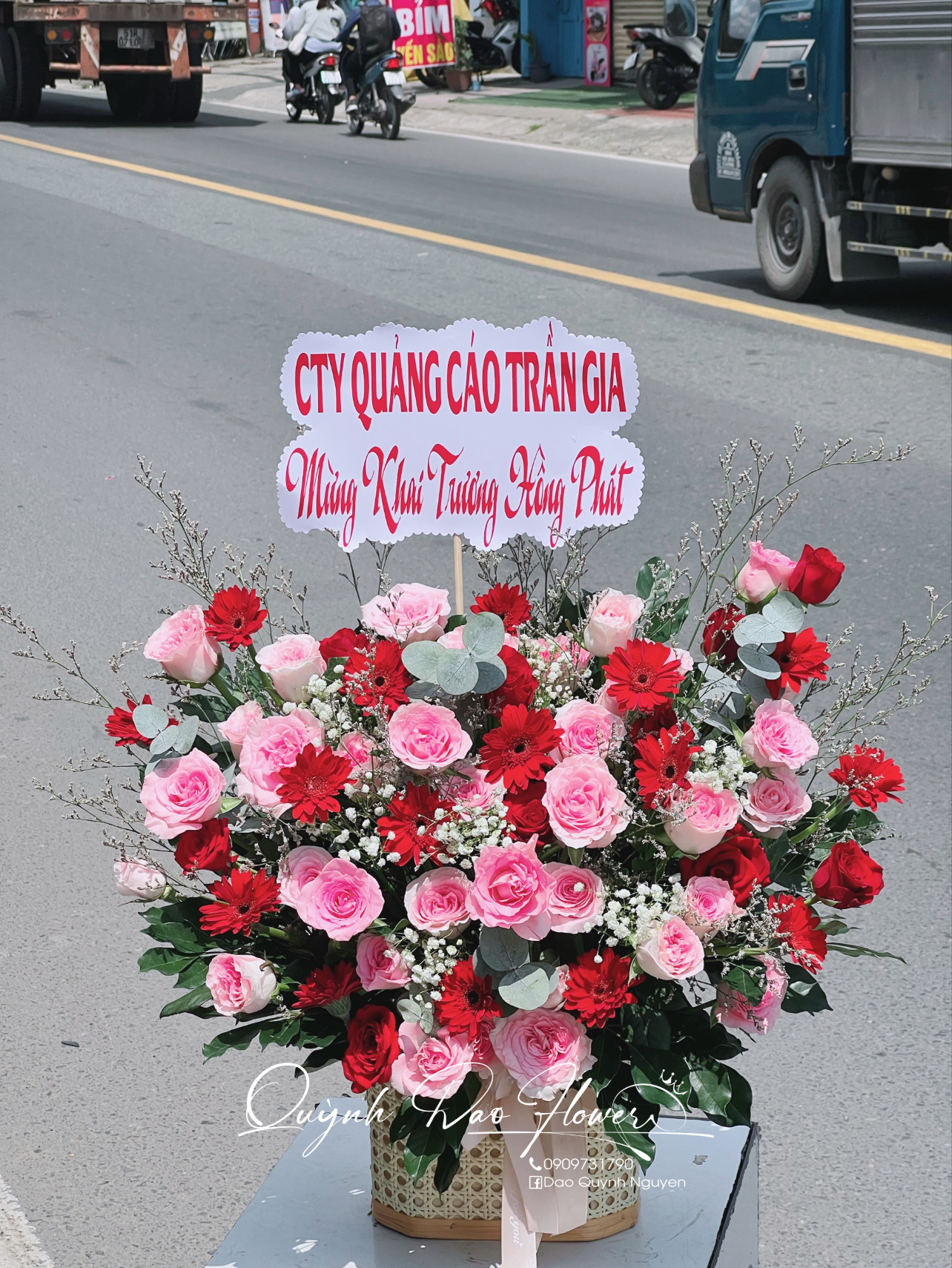 Giỏ hoa chúc mừng 