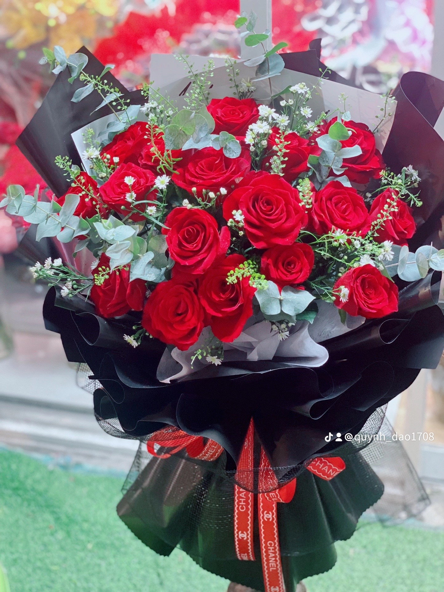 Bó hoa Hồng đỏ tặng vợ gần quận 12