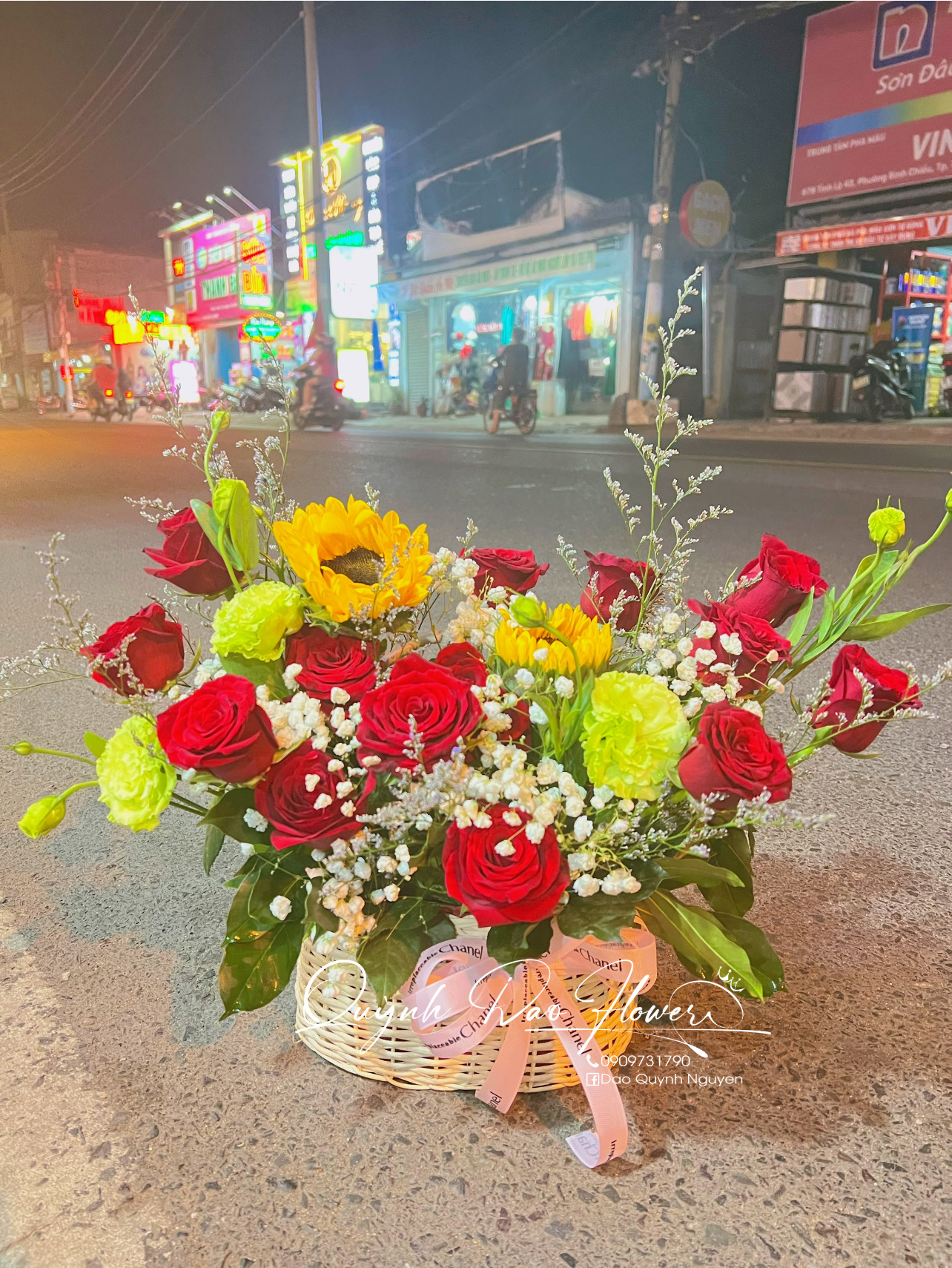 Giỏ hoa hướng dương mix cát tường 
