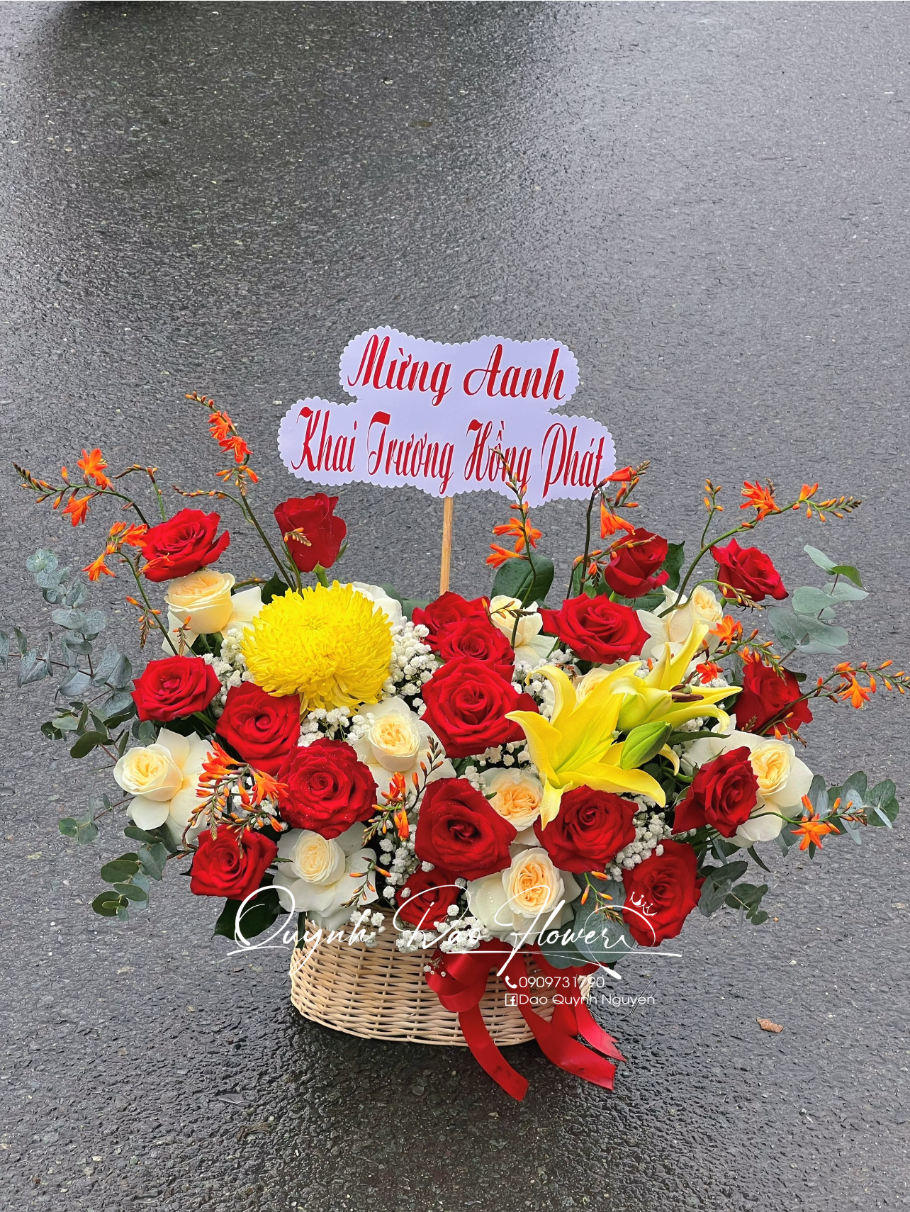 Giỏ hoa nhỏ mix hoa ly