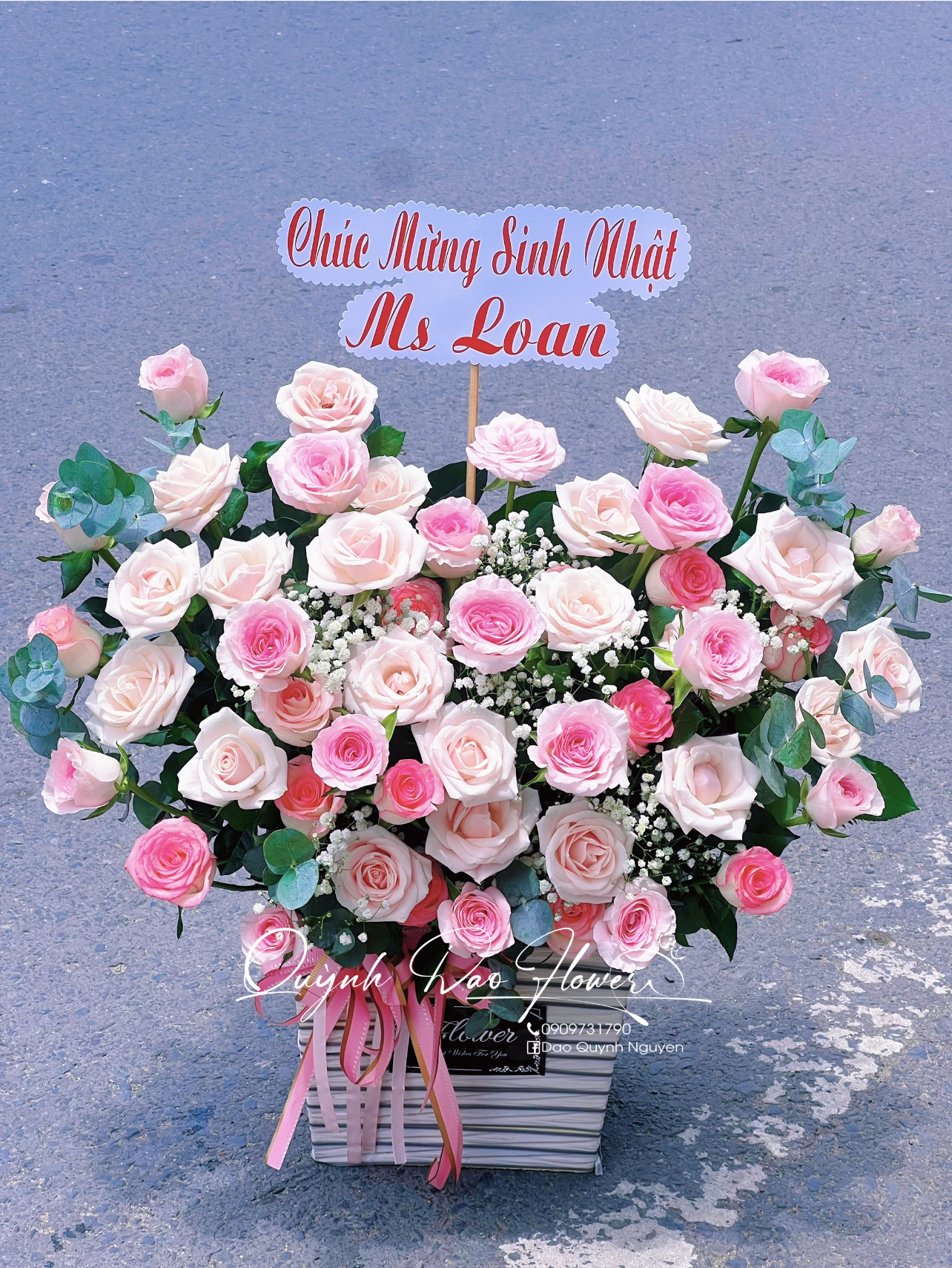 Giỏ hoa tone hồng quận 12