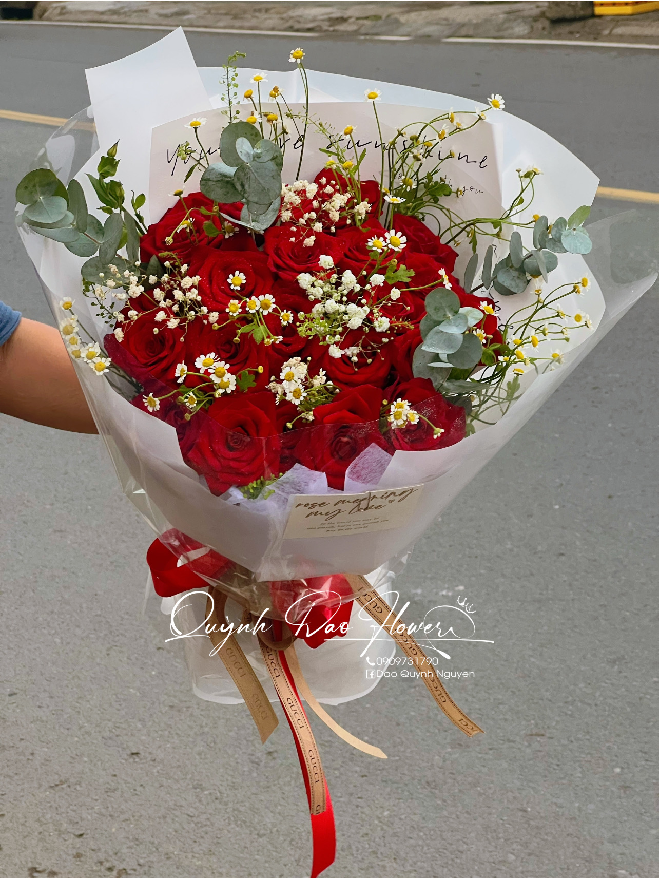 Bó hoa hồng đỏ bó tròn