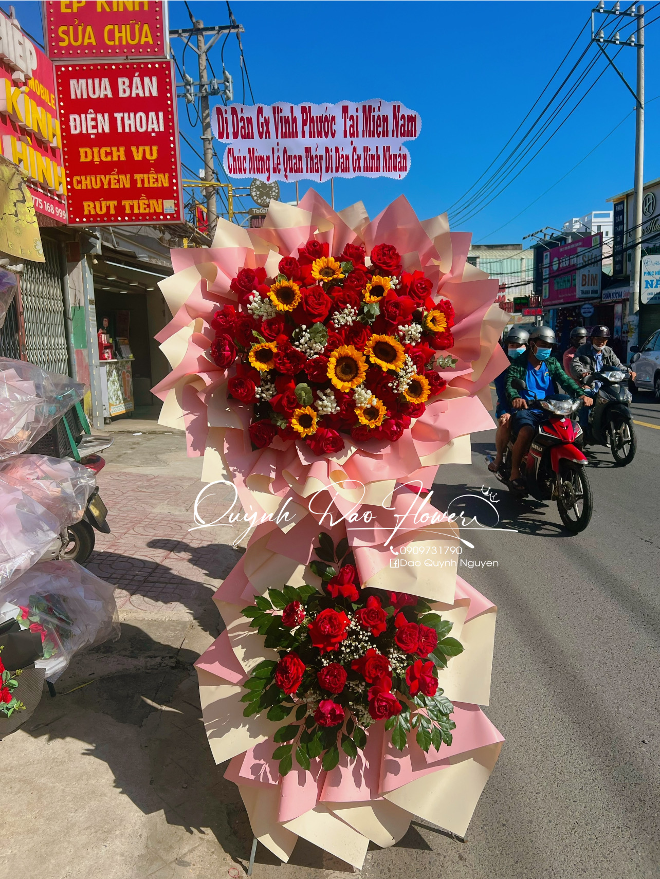 Hoa khai trương thủ Đức , thuận giao