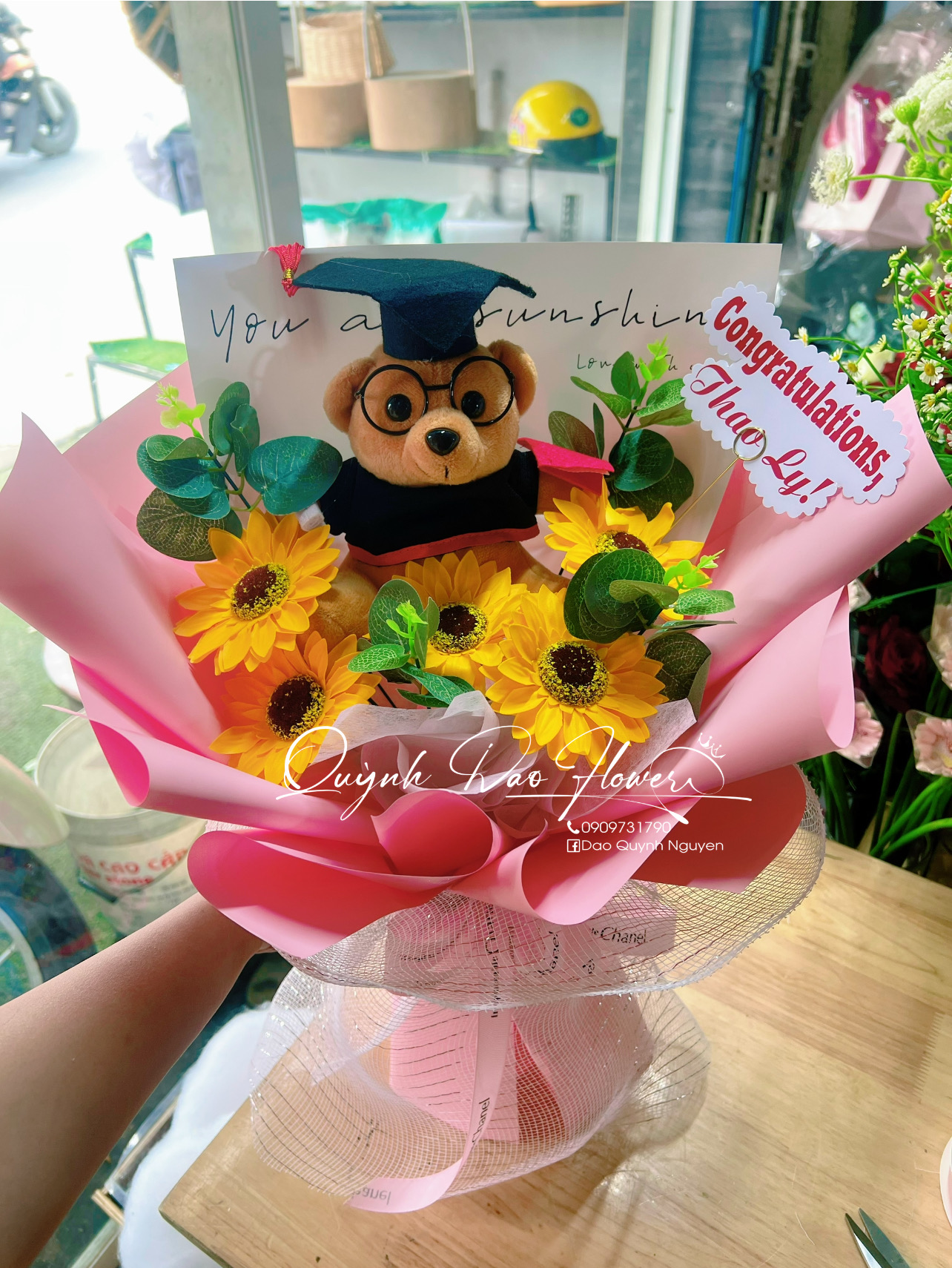 Hoa gấu HCM tốt nghiệp 