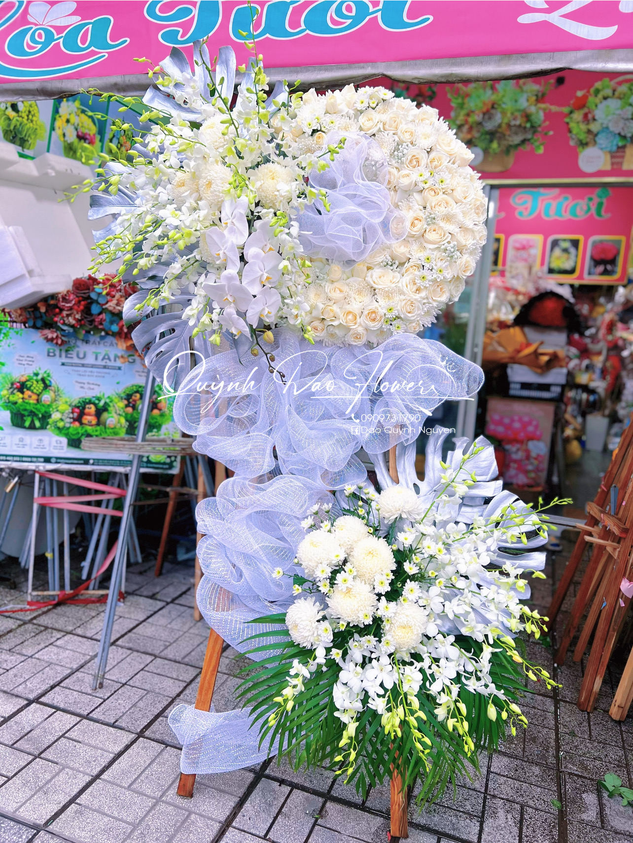 Kệ viếng sang trọng quận 2