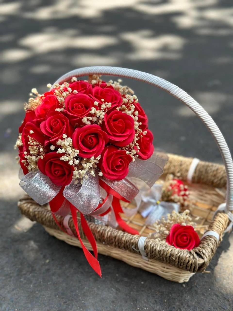 Bó hoa cưới, hoa sáp cầm tay cô dâu 
