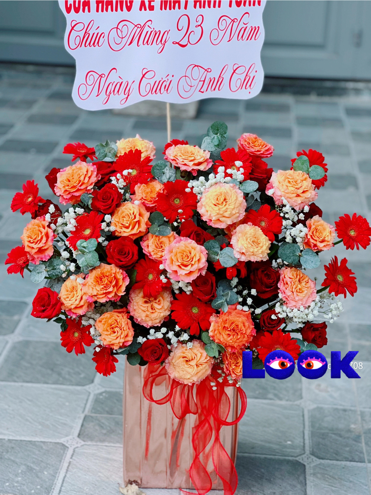 Giỏ hoa khai trương tone cam