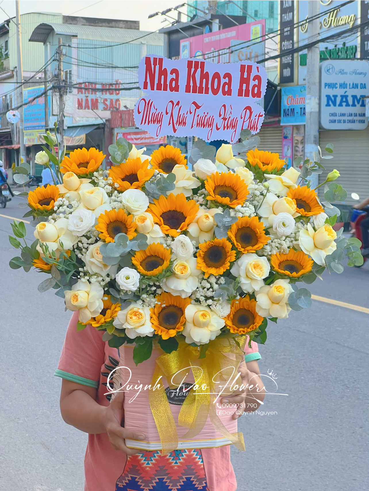 Giỏ hoa hướng dương tặng khai trương 