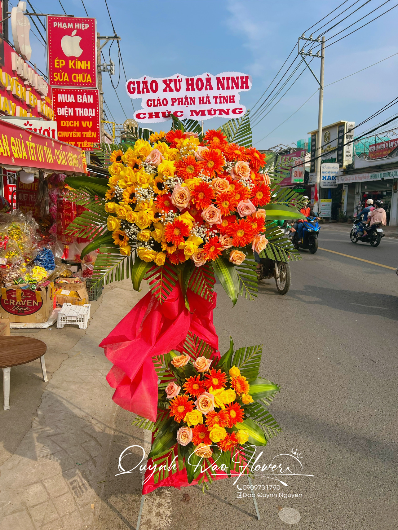 Kệ hoa chúc mừng giáo xứ, nhà thờ, hội đồng hương 