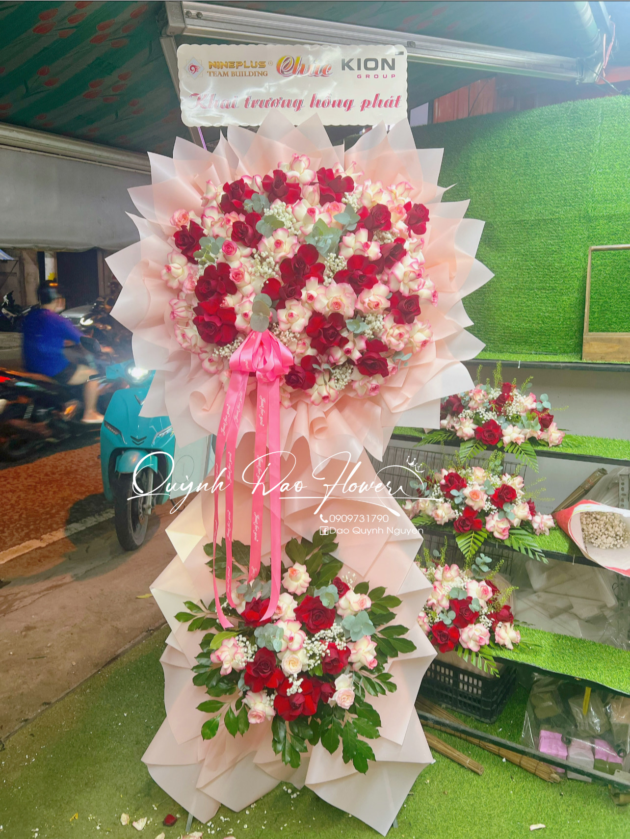 Kệ hoa khai trương Dĩ An- Thủ Đức 