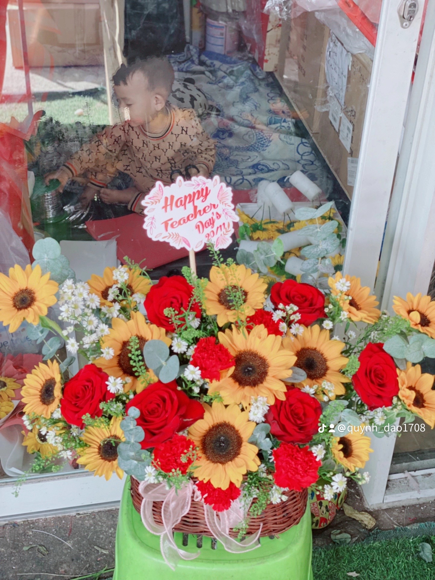 Giỏ hoa hướng dương tặng khai trương 