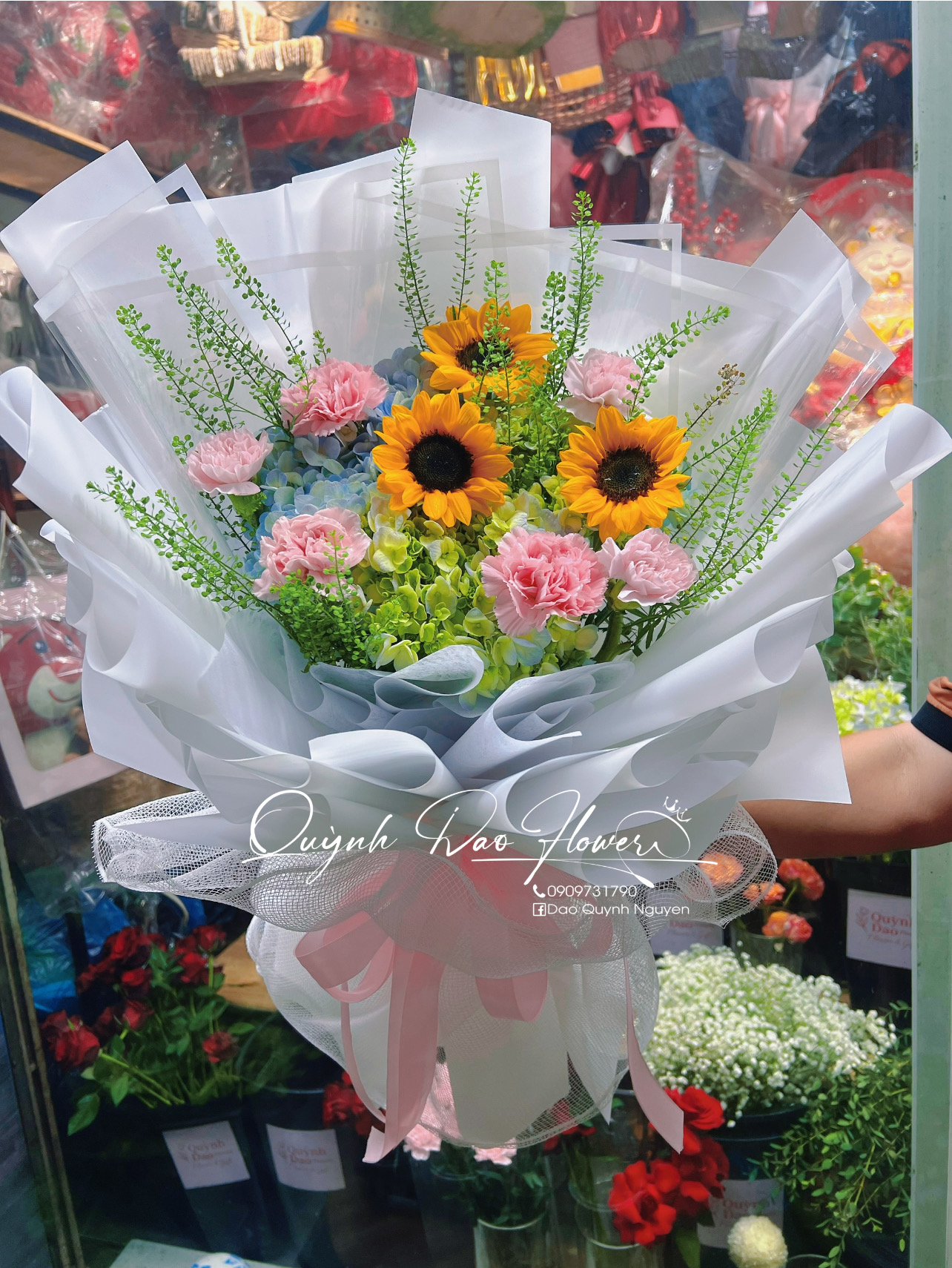 Bó hoa Cẩm Tú cầu mix