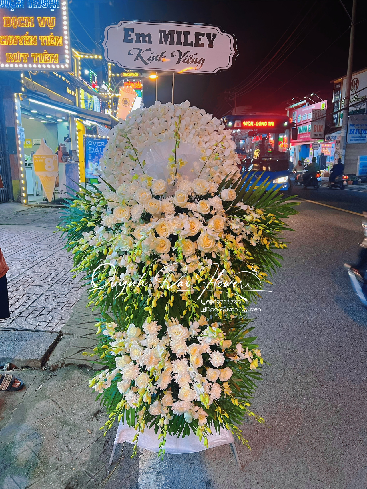 Kệ viếng thuận giao , thuận an