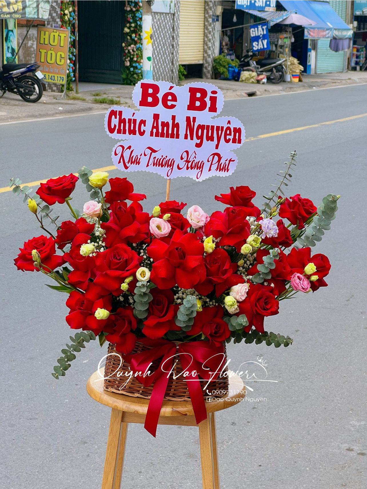Lẵng hoa để bàn Thủ Đức 