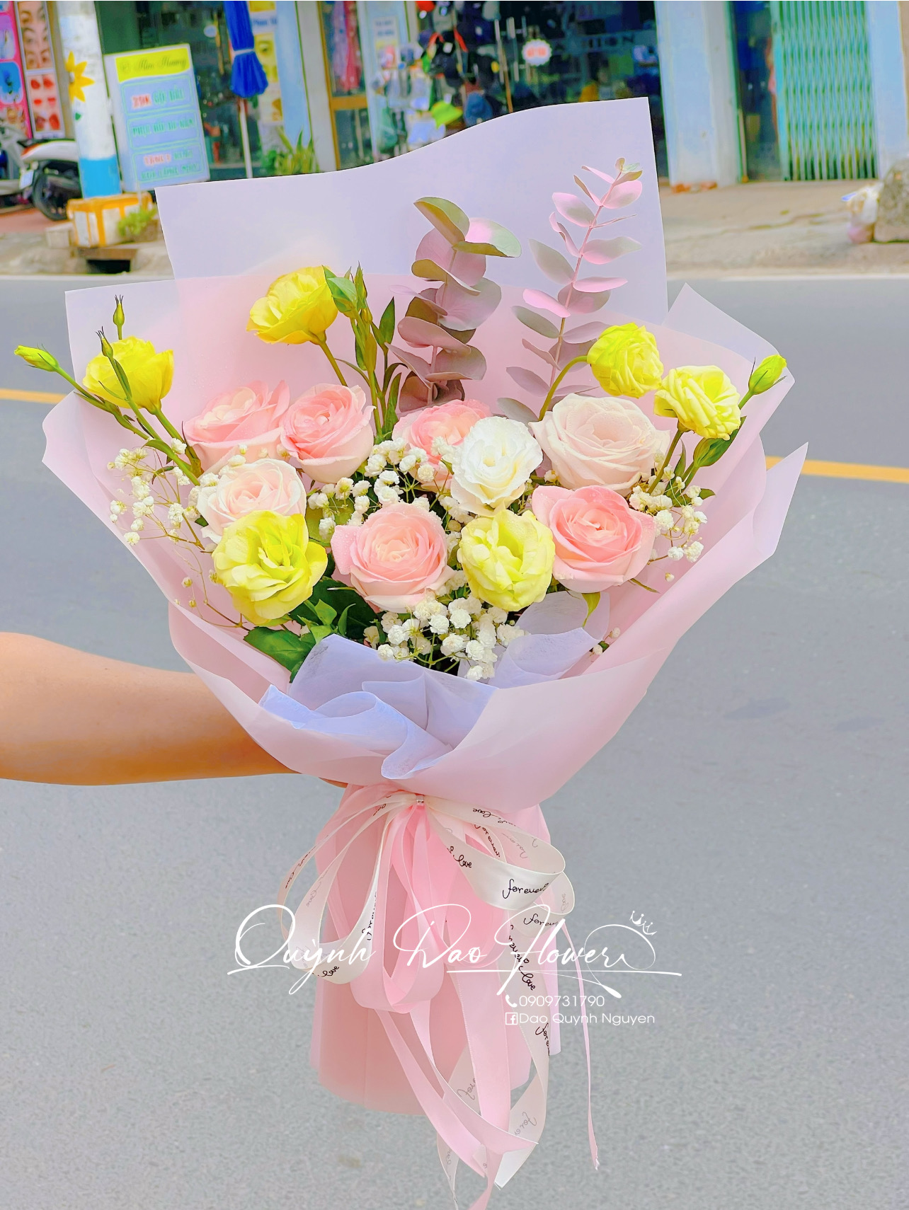 Bó hoa mix nhỏ xinh tại quận Phú nhuận 