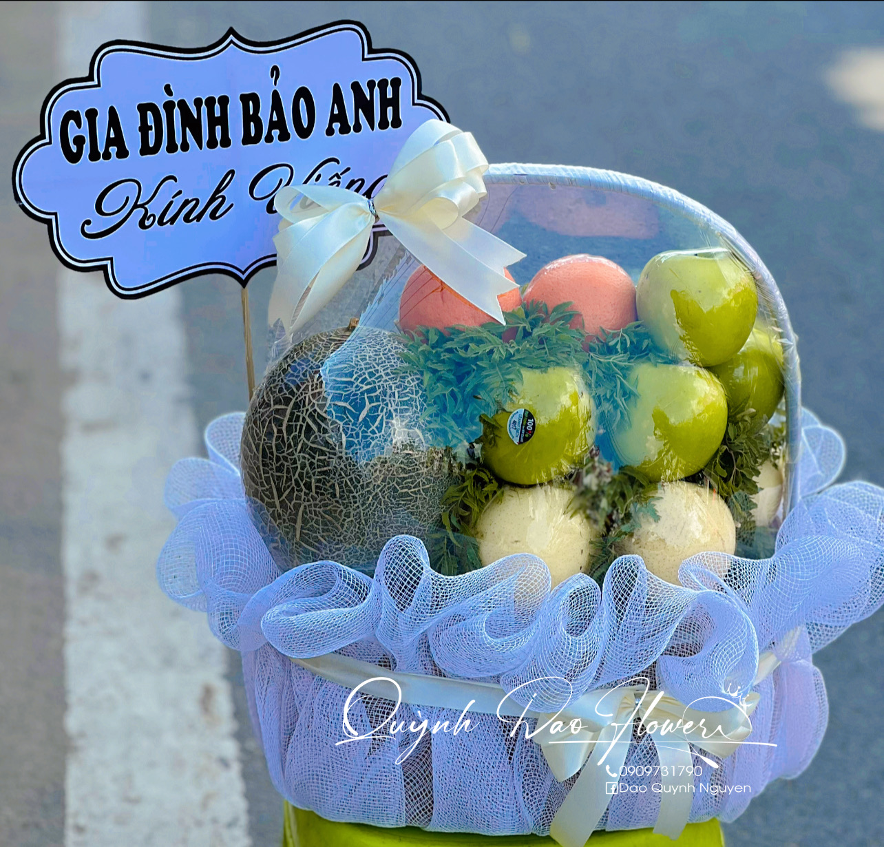 Giỏ trái cây đi viếng 