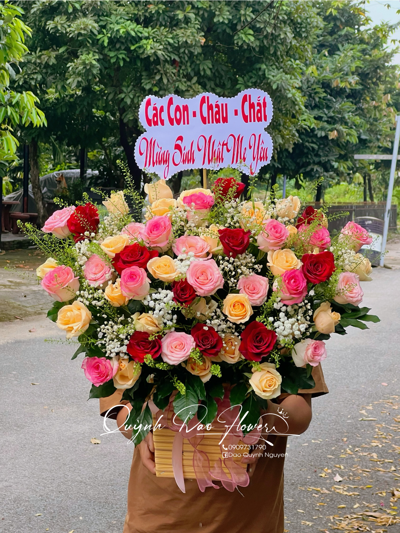 Giỏ hoa tặng sinh nhật mẹ, bà 