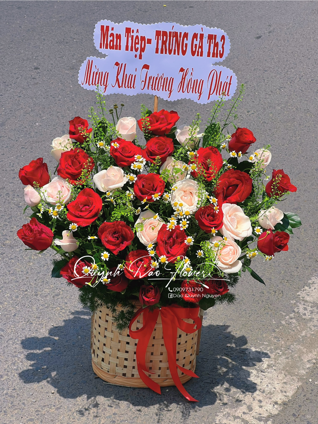 Hoa khai trương kha vạn cân thủ Đức 