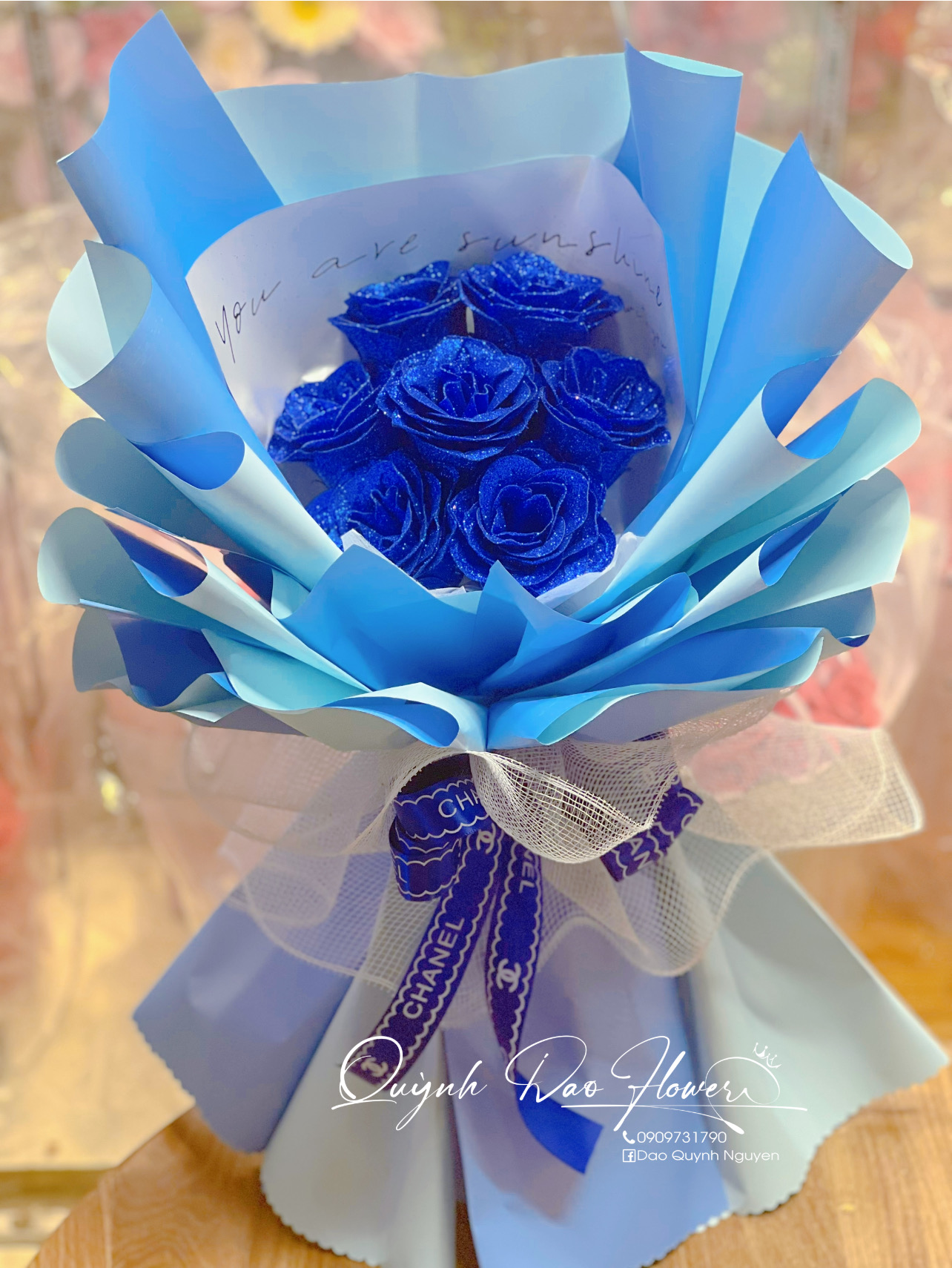 Bó hoa kim tuyến xanh dương nhỏ xinh