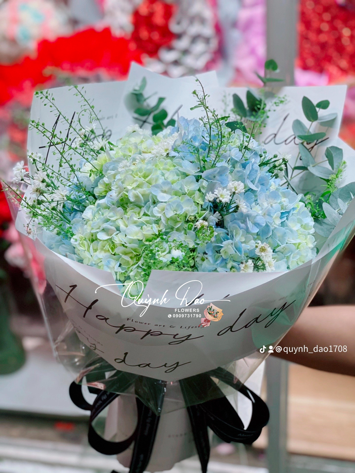 Bó hoa Cẩm Tú cầu màu xanh dương 