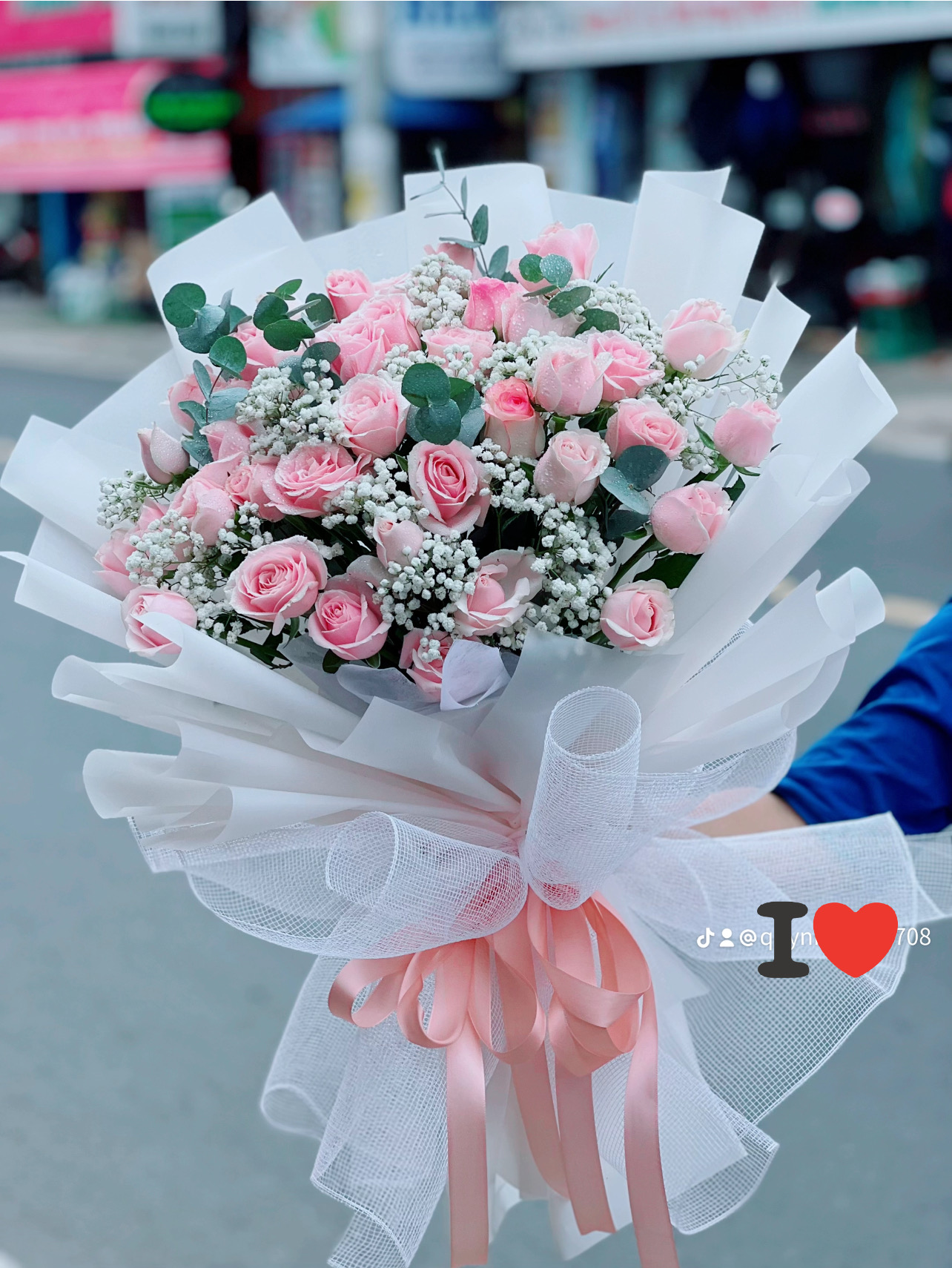 Bó hoa Hồng kem to đẹp giá rẻ nhất Bình Dương 