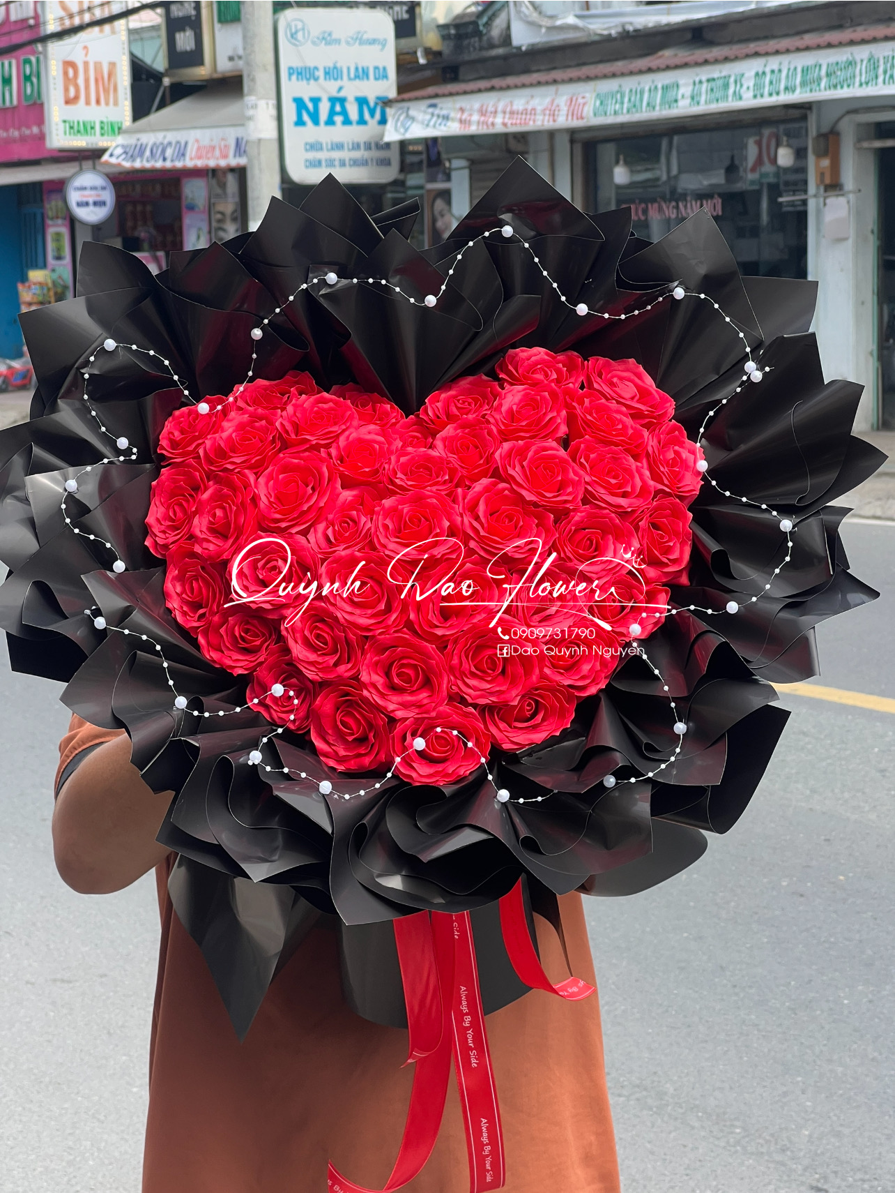 Bó hoa sáp trái tim đỏ thủ Đức 