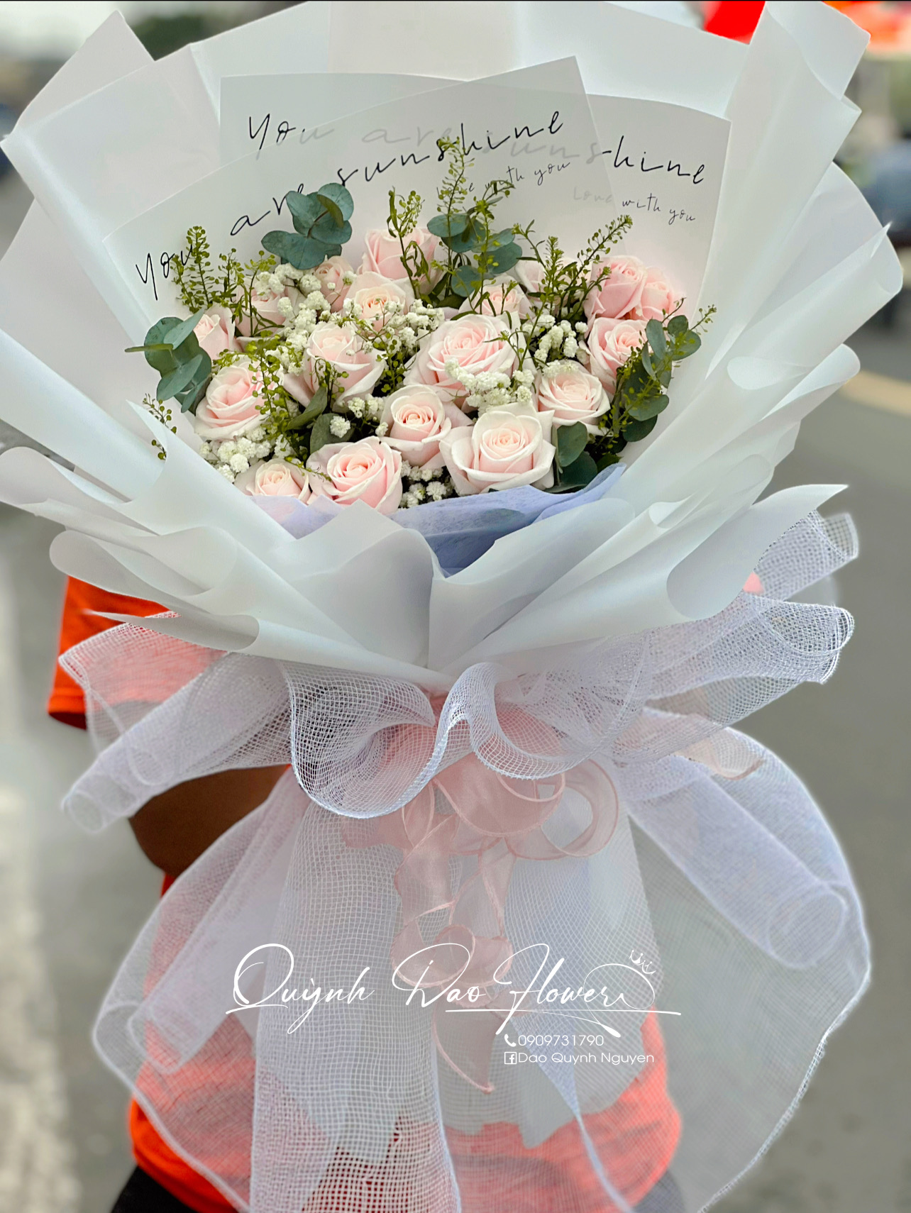 Bó hoa hồng kem to đẹp tại Bình dương 
