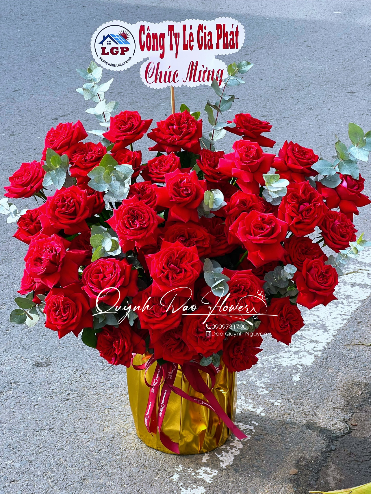 Giỏ hoa hồng ohara đỏ quận 12