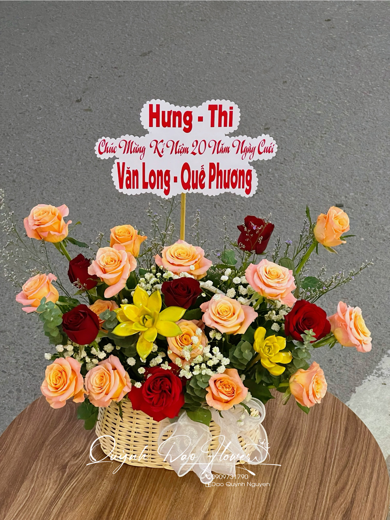 Giỏ hoa tặng kỉ niệm ngày cưới 