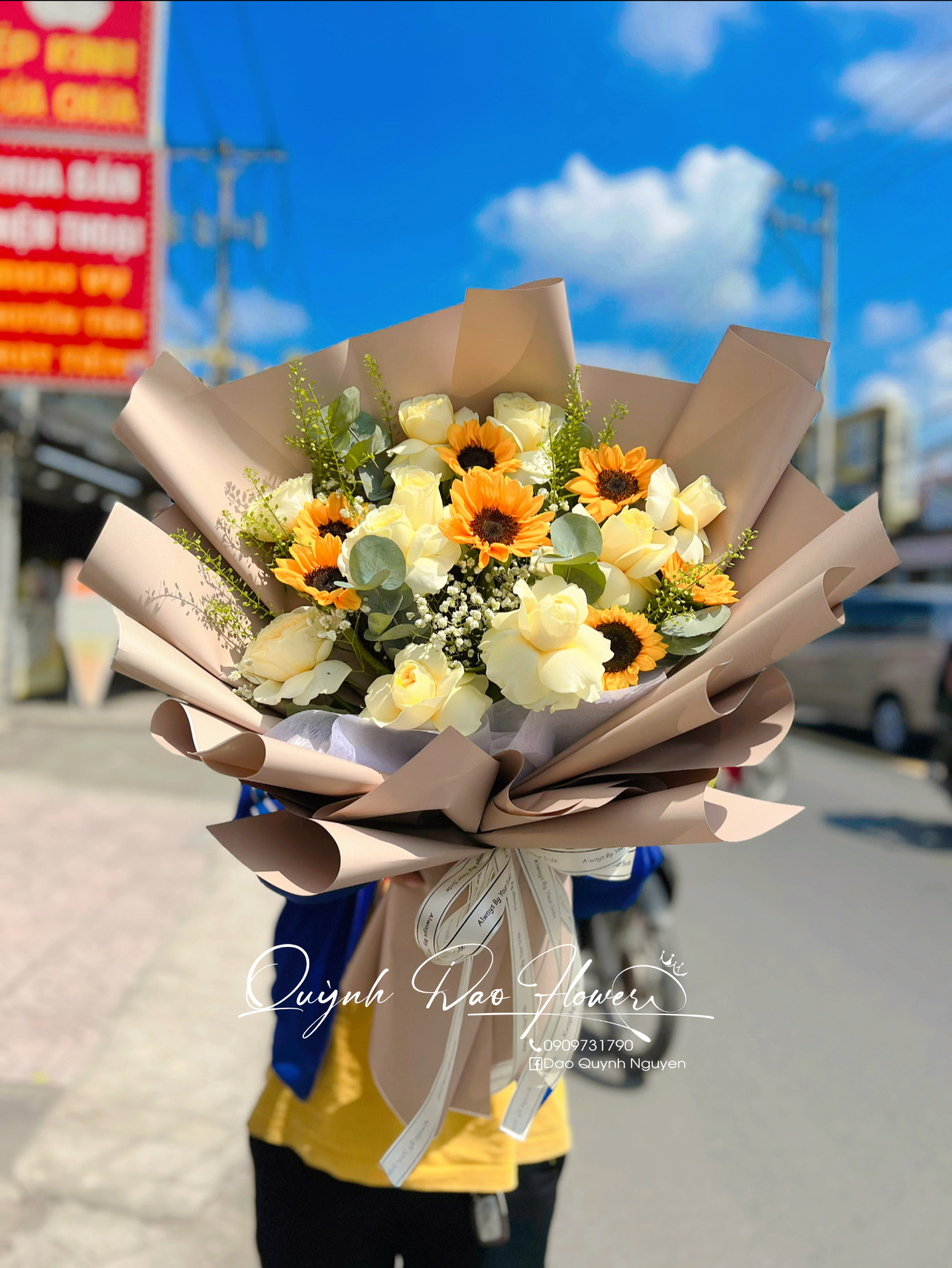 Hoa tốt nghiệp cho bạn gái , lễ trưởng thành 