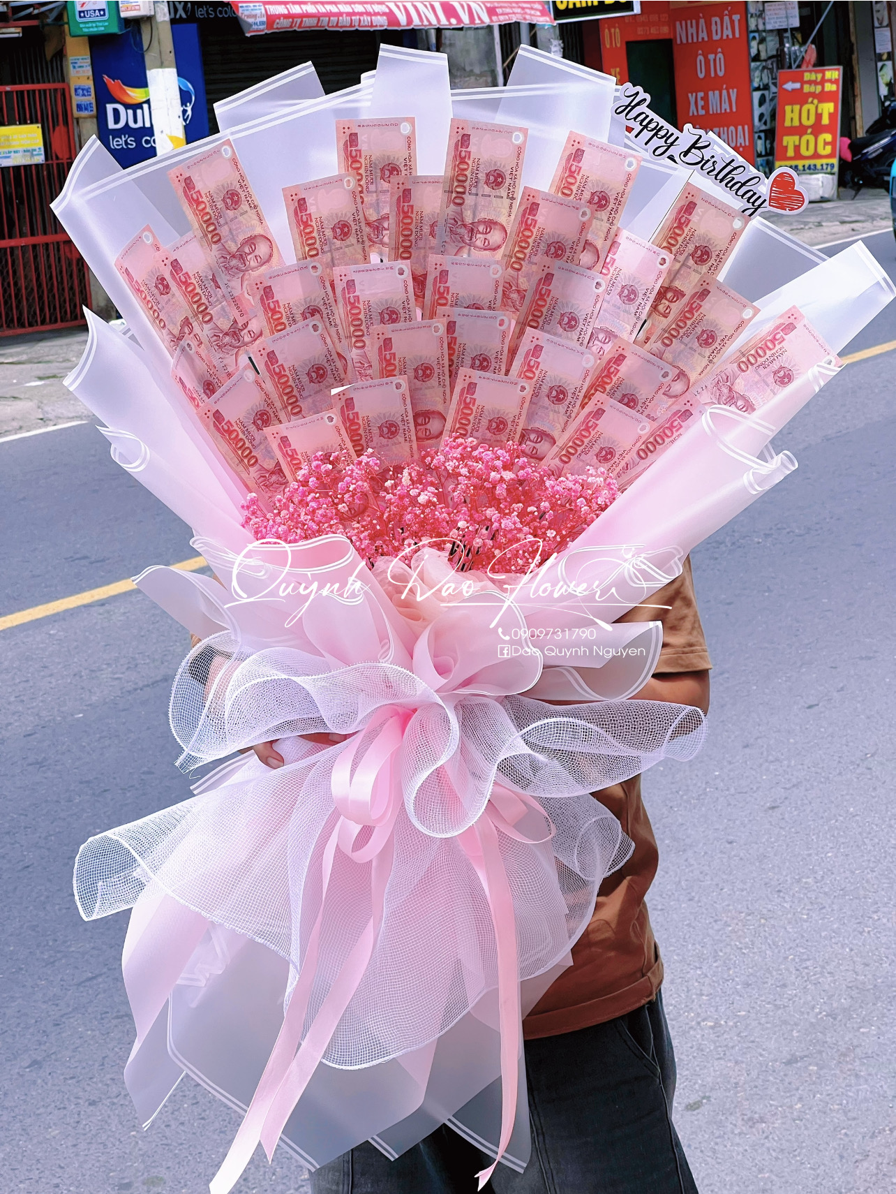 Hoa tiền quận 12