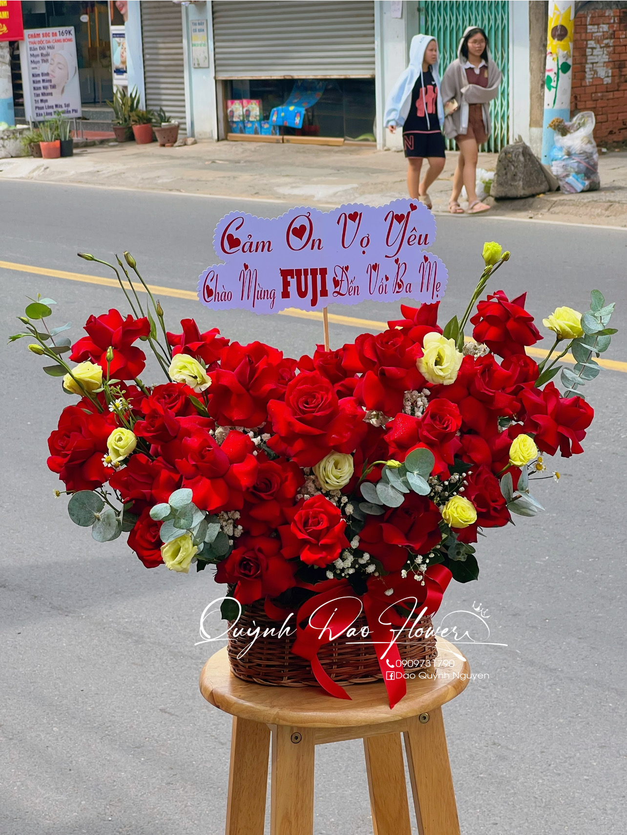 Hoa khai trương Sài Gòn 