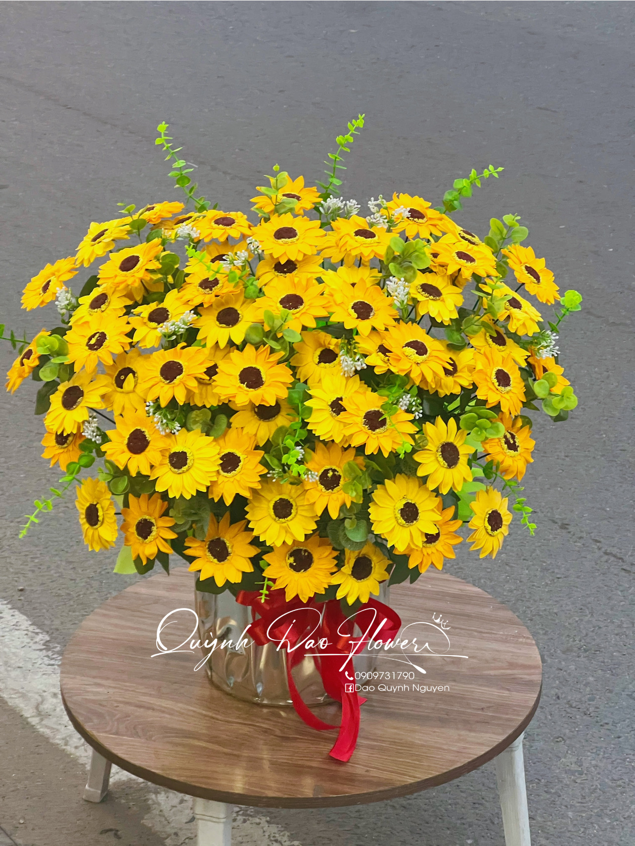 Giỏ hoa hướng dương sáp to đẹp 