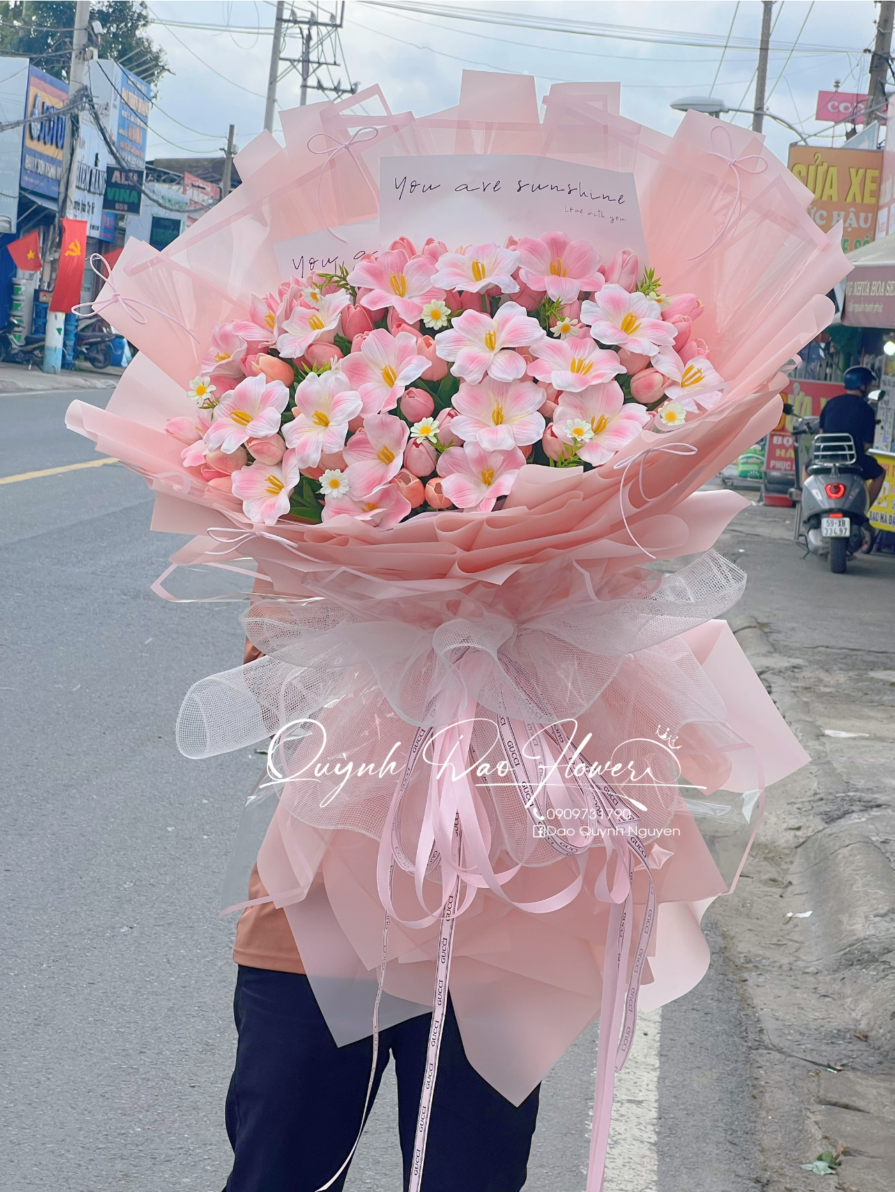Bó hoa tulip sáp 100 bông